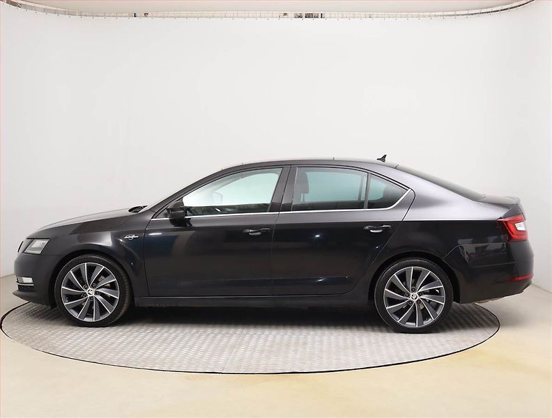 Škoda Octavia (2017) Laurin&Klement 1.8 TSI, 4X4 - fotka 3 z 24