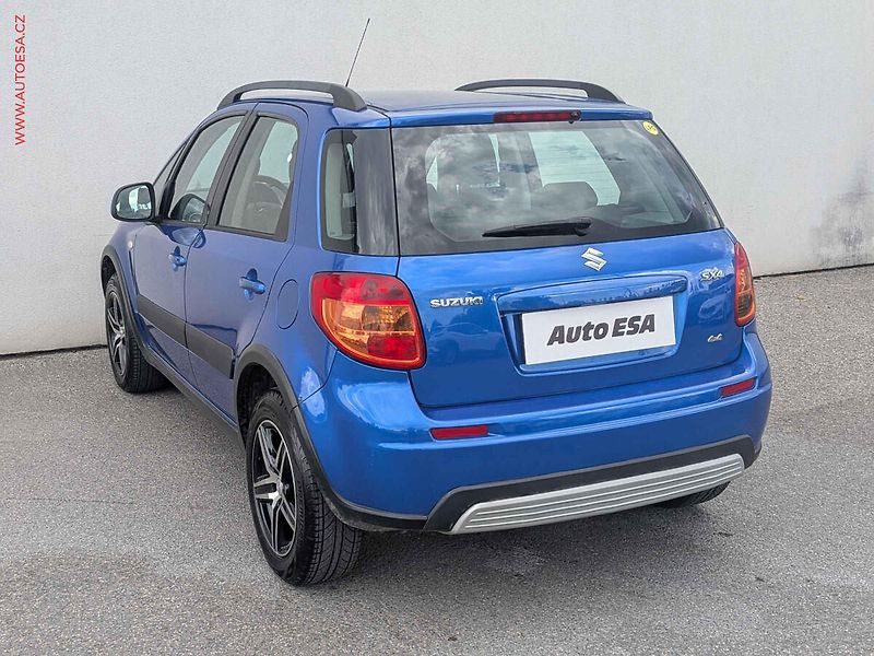 Suzuki SX4 (2007) 1.6 i 4x4, AC, +ALU - fotka 6 z 14