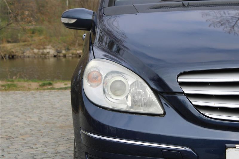 Mercedes-Benz Třídy B B 180 CDI / KLIMA / CZ - fotka 31 z 35