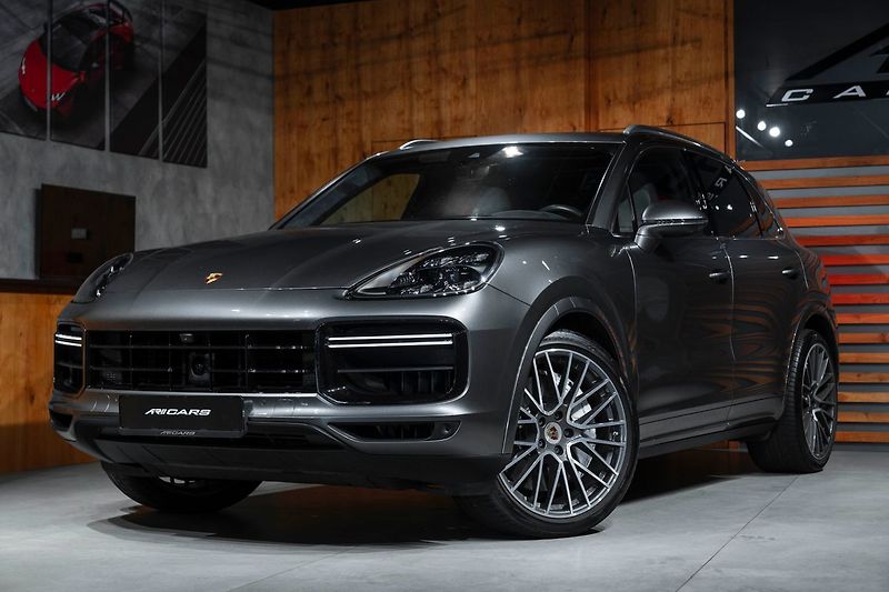 Porsche Cayenne Turbo - fotka 3 z 20