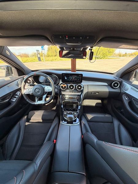 Mercedes-Benz Třídy C (2019) - fotka 4 z 5