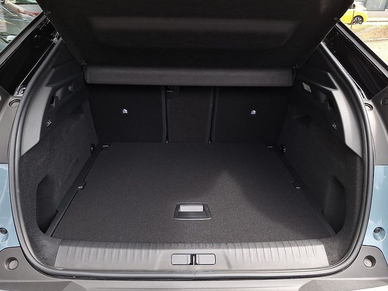 Peugeot 3008 (2026) GT Hybrid 145 e-DCS6 - fotka 5 z 17