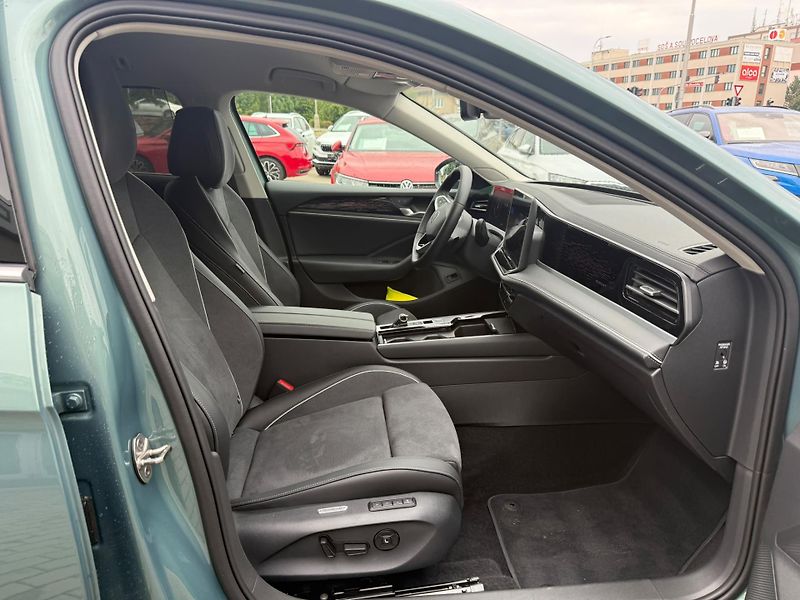 Volkswagen Passat Elegance 2.0 TDI 110 kW DSG Va - fotka 9 z 25