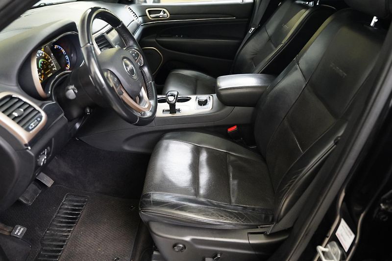 Jeep Grand Cherokee - fotka 11 z 26