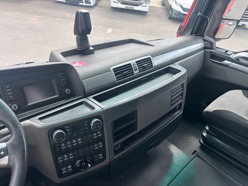 MAN TGX18.460 EURO 6 MEGA/lowdeck - fotka 15 z 16