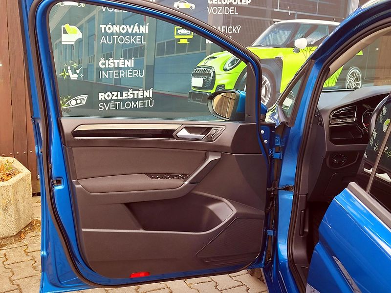 Volkswagen Touran TSi *CEBIA* 1.maj              - fotka 43 z 45