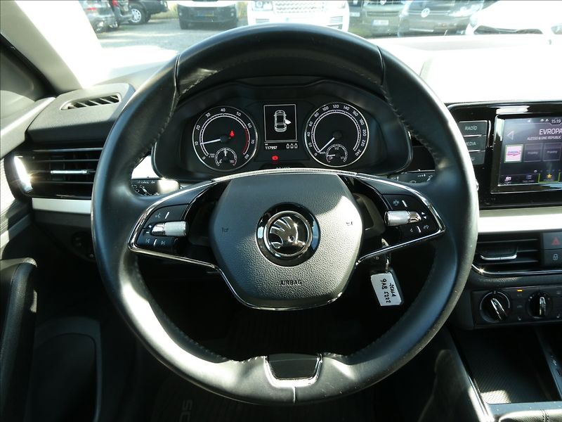 Škoda Scala 1,0 TSi 70kW serviska, DPH, ČR - fotka 29 z 41