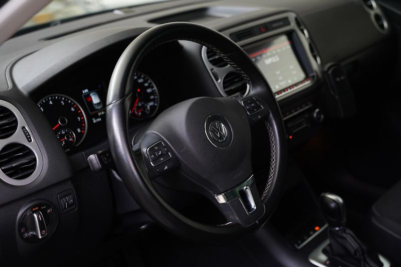 Volkswagen Tiguan - fotka 14 z 23