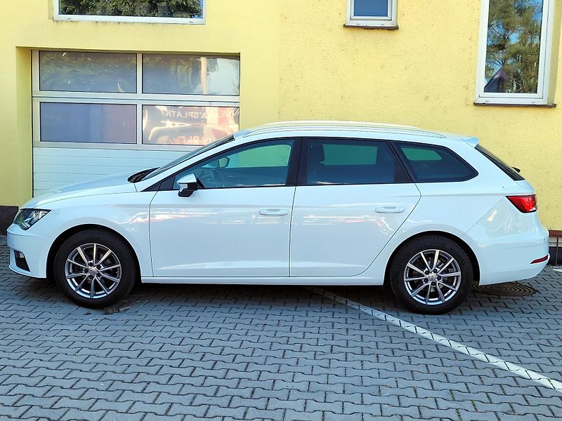 Seat Leon 1,2 ST Style 1maj*SERV.KNÍŽKA* - fotka 9 z 44