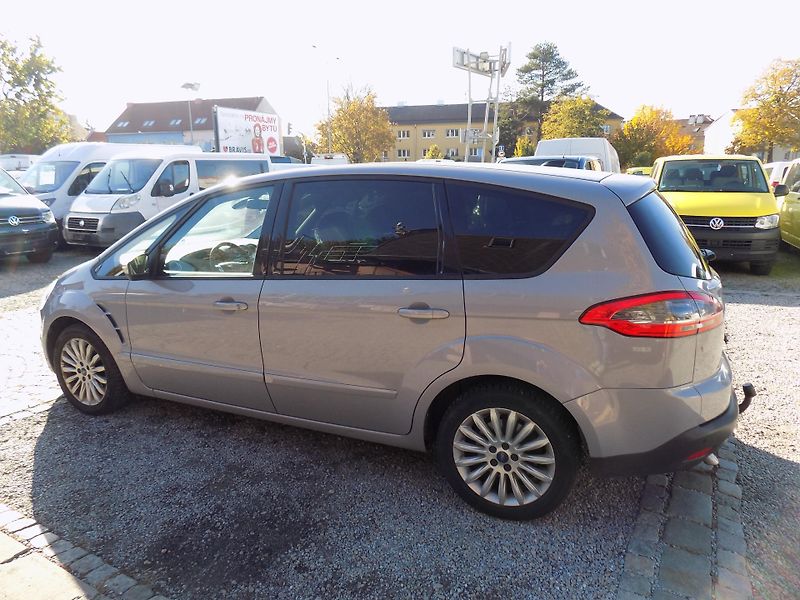 Ford S-MAX 2,0 TDCI 103 KW VÝHŘEV, TAŽNÉ - fotka 13 z 38