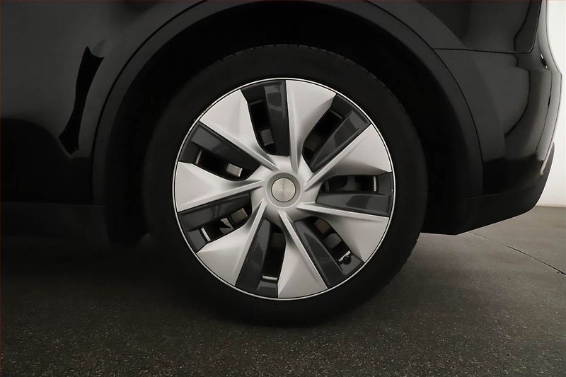 Tesla Model Y (2023) Long Range AWD 79kWh, SoH 92% - fotka 20 z 20