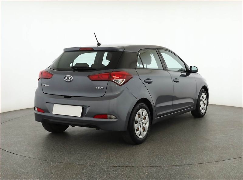 Hyundai i20 (2018) 1.2 - fotka 5 z 14
