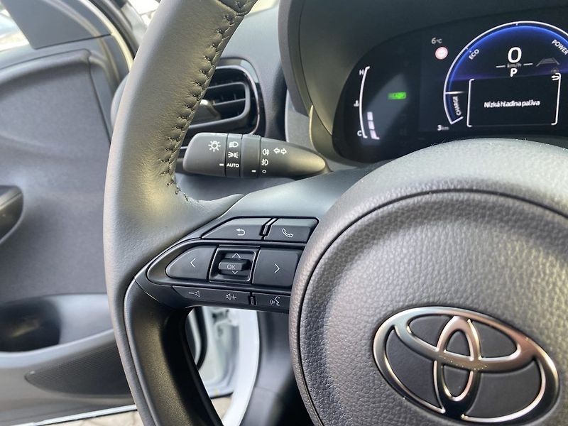 Toyota Yaris Cross 1.5 Hybrid 116 2x4 Comfort - fotka 20 z 25
