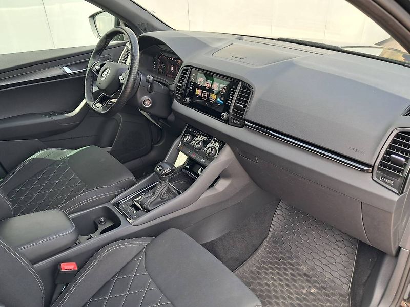 Škoda Karoq (2023) SPORTLINE 1.5 TSI / 110 kW DSG - fotka 22 z 29