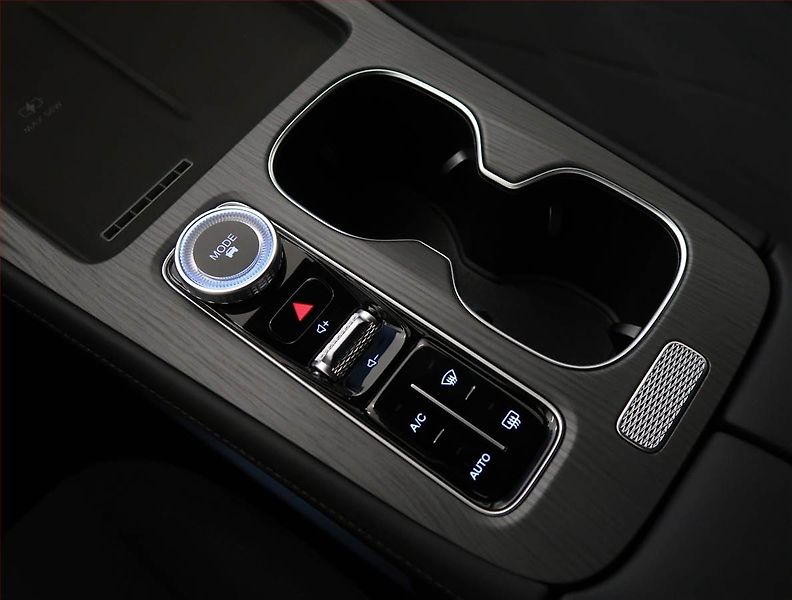 Chery Tiggo 8 (2026) 1.6 TGDI, UNIQUE, Ad. tempomat - fotka 15 z 19