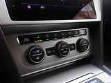 Volkswagen Passat (2018) Comfortline 2.0 TDI, Automat - náhled 18