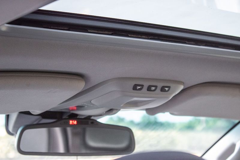 Volvo XC90 - fotka 20 z 26