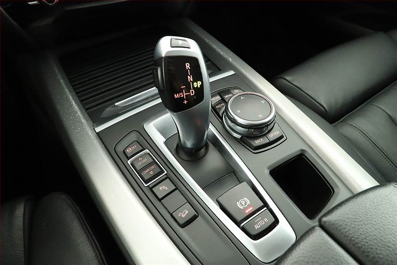 BMW X5 (2015) xDrive40d, 4X4, Automat, Kůže - fotka 12 z 19