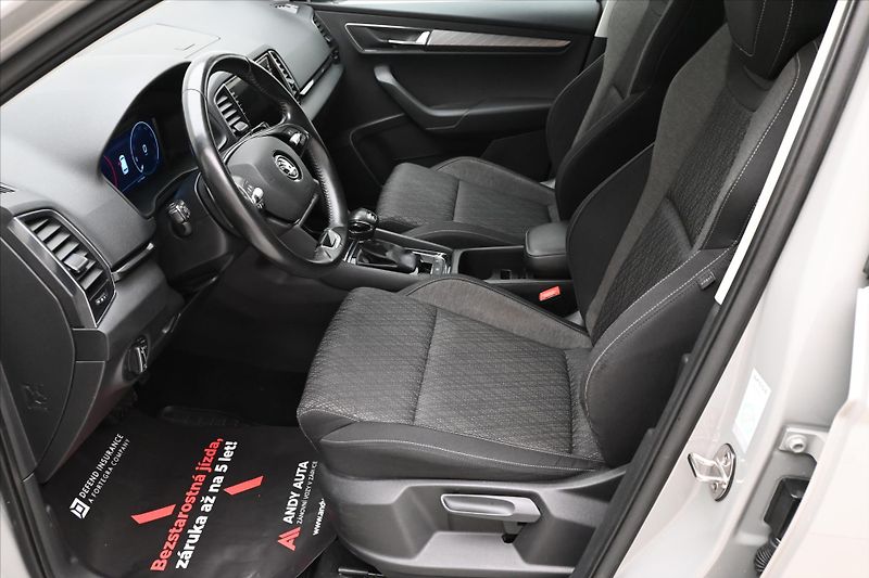Škoda Karoq 2,0 TDI 110 kW 4x4 DSG Style Z - fotka 13 z 30