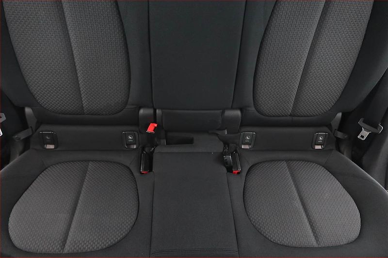 BMW Řada 2 (2016) 218i Active Tourer, Automat - fotka 10 z 18