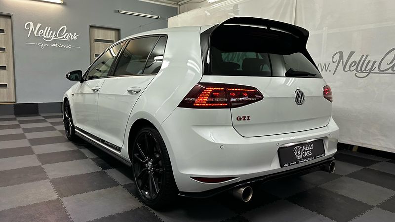 Volkswagen Golf RECARO / REMUS / TOP STAV - fotka 4 z 43