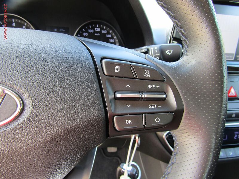 Hyundai i30 (2019) 1.4T-GDI, ČR, servis.kniha - fotka 15 z 24