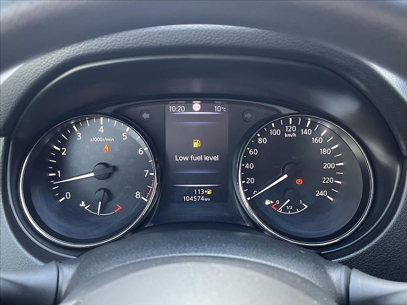 Nissan X-Trail 1,6 DIG-T  Acenta ČR 1 maj - fotka 13 z 21