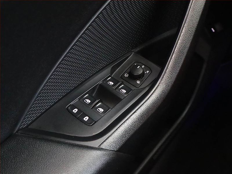 Škoda Octavia (2020) 2.0 TDI, Automat, Kůže, Navi - fotka 20 z 21