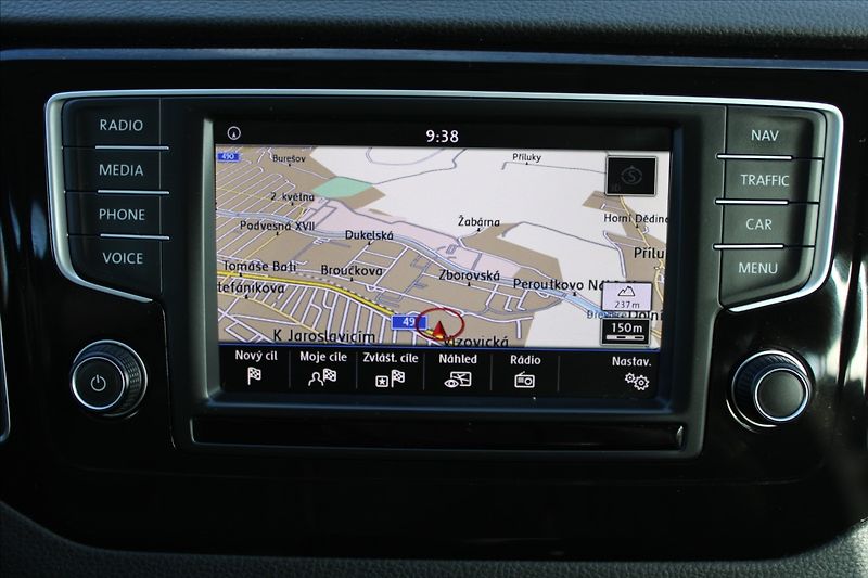 Volkswagen Golf Sportsvan 2,0 TDI  HIGHLINE - fotka 10 z 30