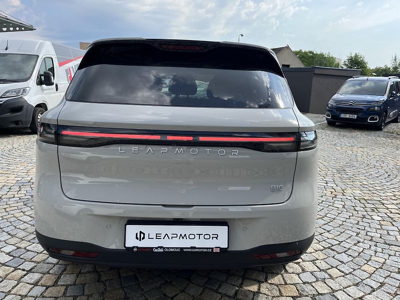 Leapmotor B10 (2026) ihned k odběru - fotka 4 z 12