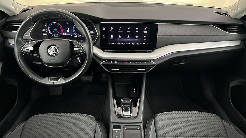 Škoda Octavia 2.0 TDI DSG Style Combi - fotka 8 z 23