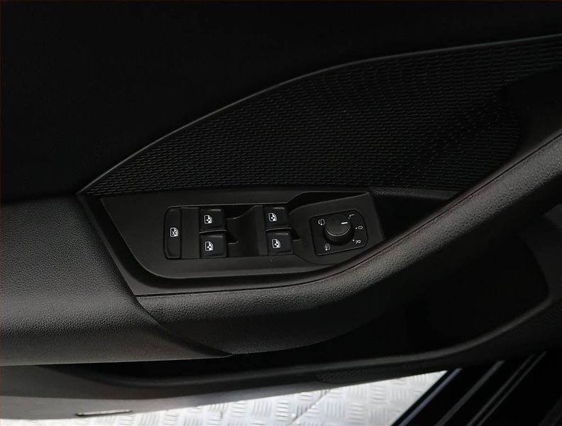 Škoda Octavia (2023) Ambition 2.0 TDI, Automat - fotka 31 z 31
