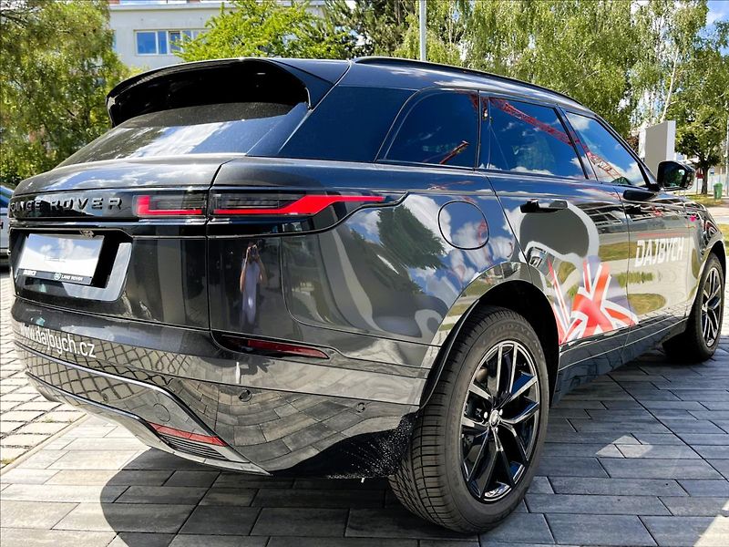 Land Rover Range Rover Velar 2,0 D200 DYNAMIC SE AWD - fotka 6 z 37