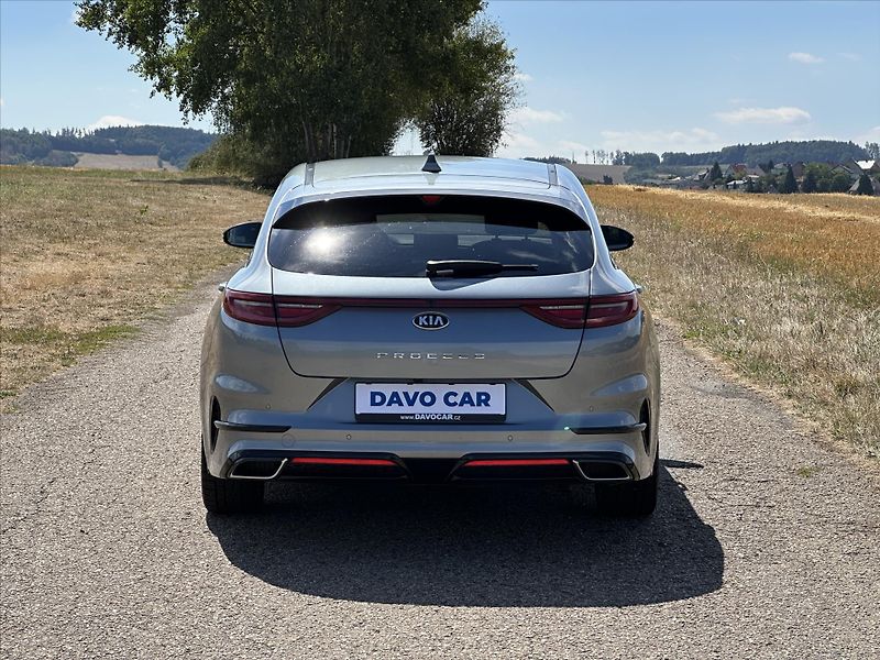 Kia ProCeed 1,4 T-GDI 103kW GT-Line CZ - fotka 6 z 37
