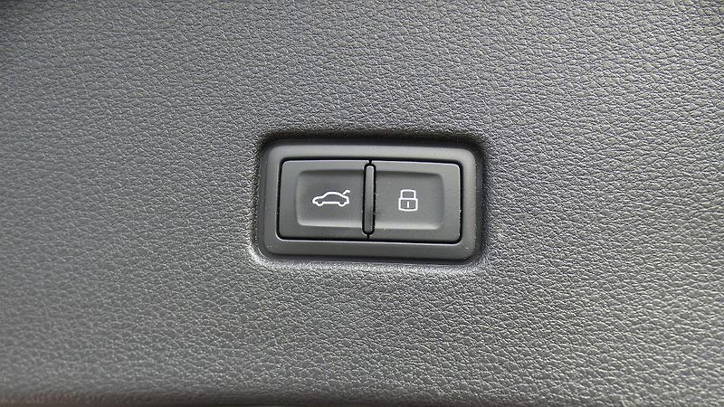 Audi Q8 45 TDi quattro Tiptronic - fotka 23 z 27