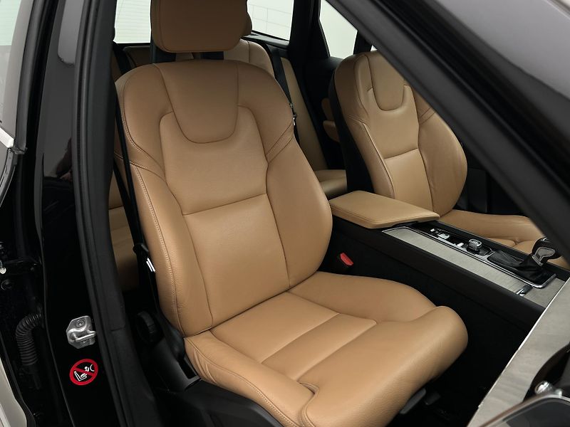 Volvo XC60 D4 AWD INSCRIPTION AUT CZ - fotka 18 z 42