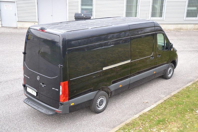 Mercedes-Benz Sprinter 317 CDi L Maxi velká výbava - fotka 3 z 44