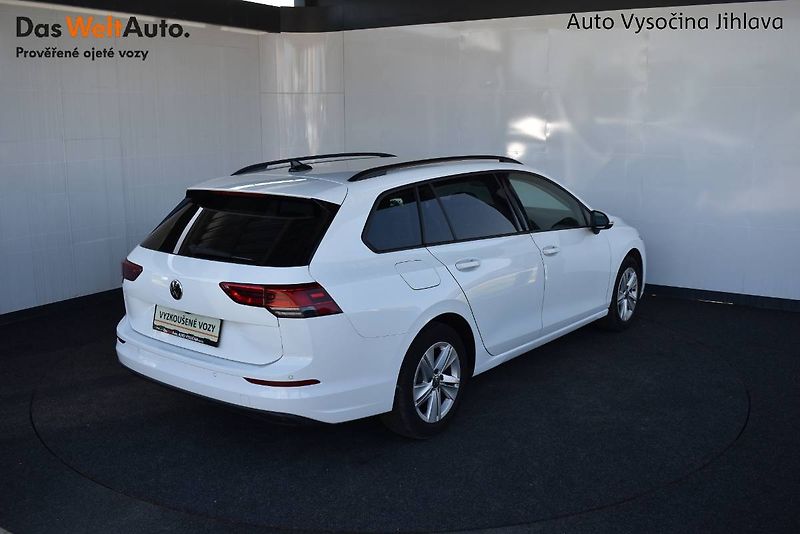Volkswagen Golf Variant (2023) 1.5TSI 110kW,MATRIX,Webasto - fotka 2 z 26