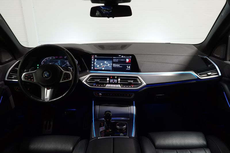BMW X5 Xdrive40d,ČR,1.MAJ,DPH,7míst - fotka 29 z 47