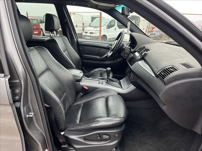 BMW X5 3,0 d 160KW 4x4 AUTOMAT SERVIS - fotka 10 z 42