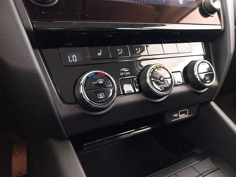 Škoda Octavia (2019) Style 1.6 TDI, Serv.kniha - fotka 13 z 24