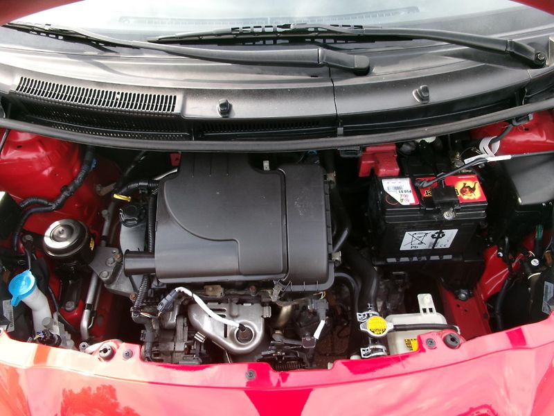 Toyota Yaris (2006) 1,0 VTT-i KLIMA - fotka 25 z 25