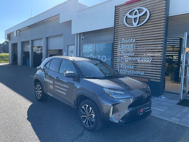 Toyota Yaris Cross MY25 1.5 HEV Style - fotka 1 z 29
