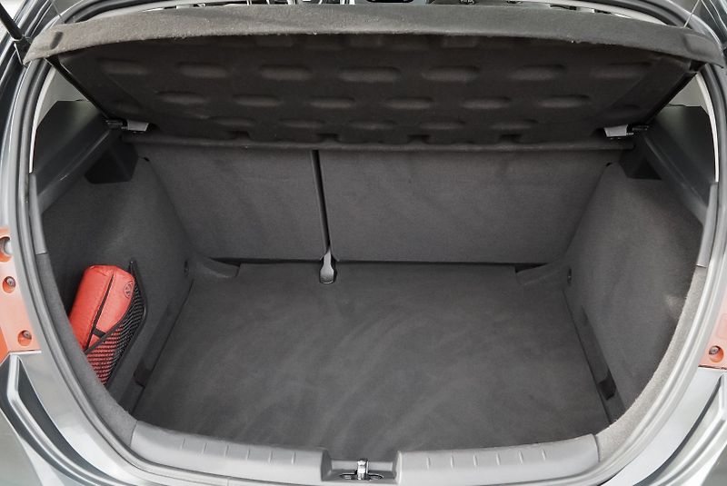 Seat Leon (2011) 1.2 TSi 77kW STYLE - fotka 27 z 28