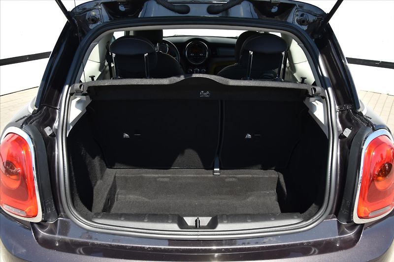 Mini One 1.5D 70kW KLIMA 89.000KM - fotka 12 z 19