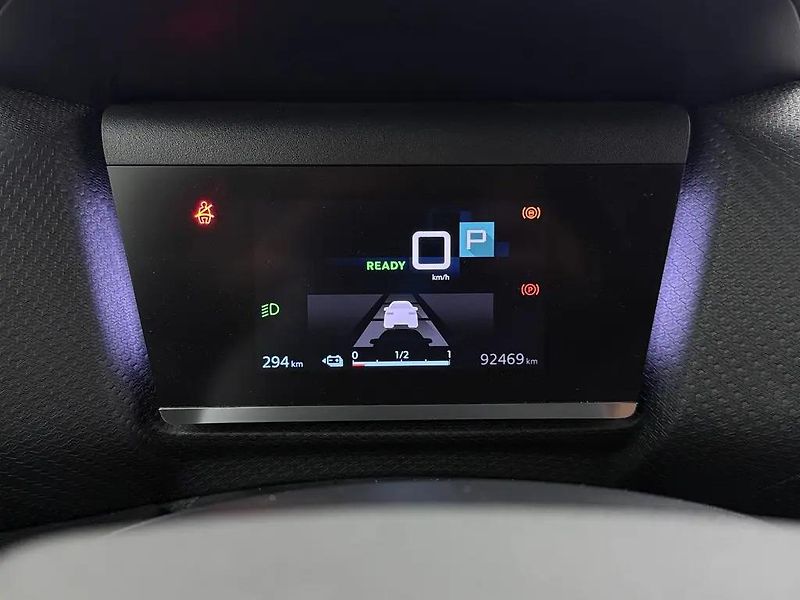 Citroën ë-C4 EV 100kW 50kWh SHINE 1.Maj - fotka 9 z 17