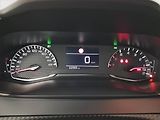 Peugeot 2008 (2023) 1.2 PureTech, ČR,1.maj - náhled 11
