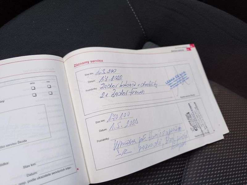 Škoda Octavia II,1.6MPi,SERVISNÍ KNIHA,ČR - fotka 20 z 23