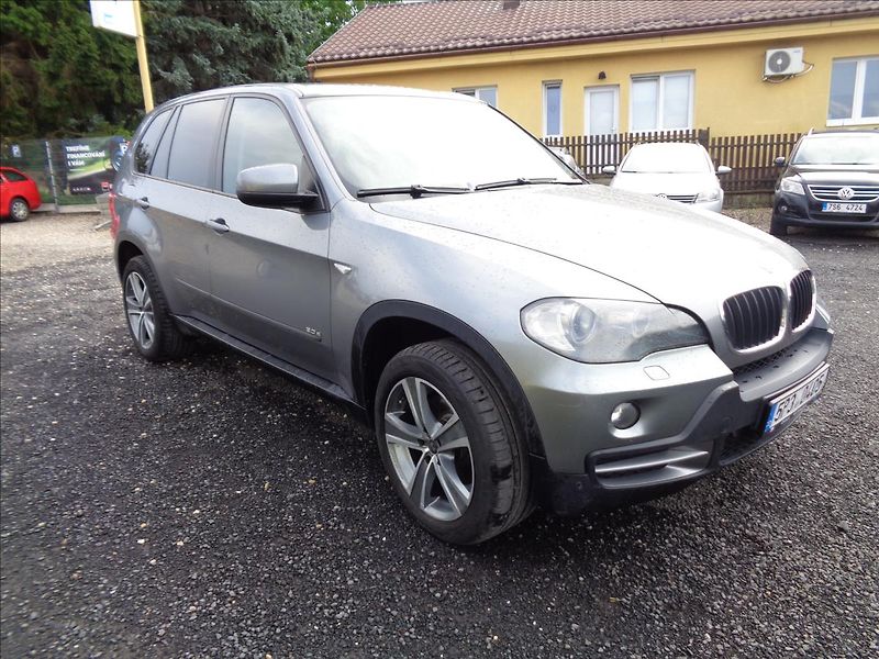 BMW X5 3,0 - fotka 1 z 20