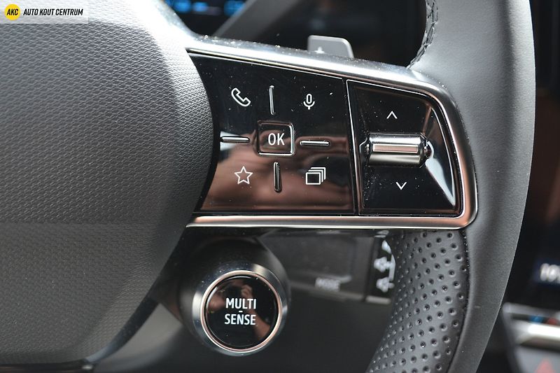 Renault Espace techno full hybrid E-Tech 200 - fotka 53 z 64